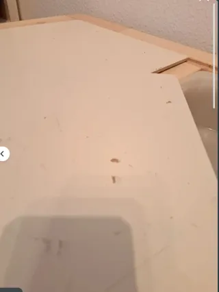 Mesa y 2 sillas para manualidades