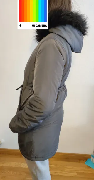 Abrigo premamá y porteo gris