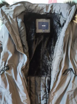 Abrigo premamá y porteo gris