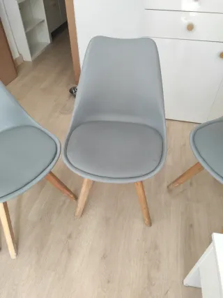 Juego de 3 Sillas Nórdicas