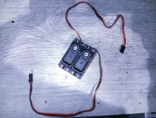 Servos Savox 1258TG EN BUEN ESTADO FUNCIONAN PFT!