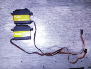 Servos Savox 1258TG EN BUEN ESTADO FUNCIONAN PFT!