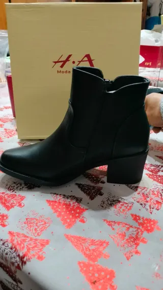 Botines negros mujer