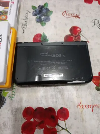 Nintendo New 3DS Xl Gris + 5 Juegos