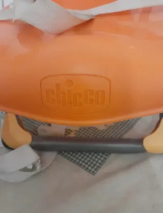 Rialzo seggiolone arancione