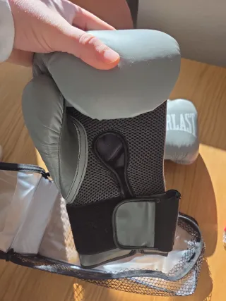 Guantes de Boxeo Everlast Elite Grises