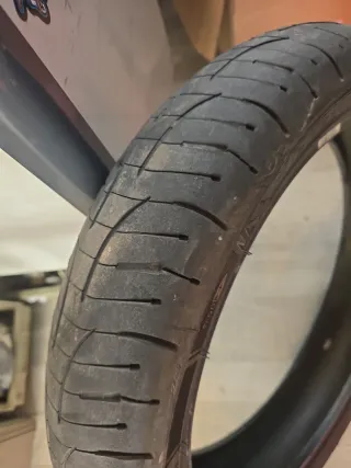 Neumático 120/70-17 Michelin usados