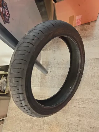 Neumático 120/70-17 Michelin usados