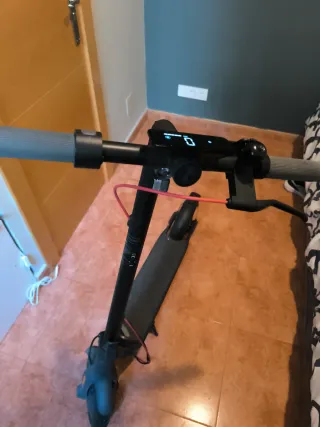 NAVEE V25 i Pro Patinete Eléctrico