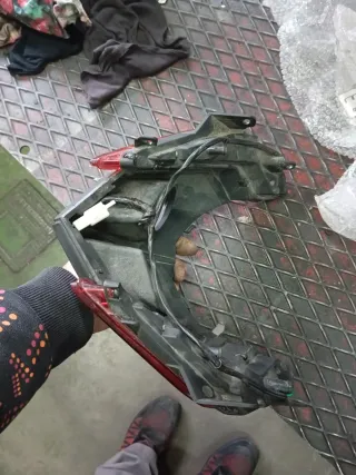 Piloto trasero Mitt GP2 125 (piezas)