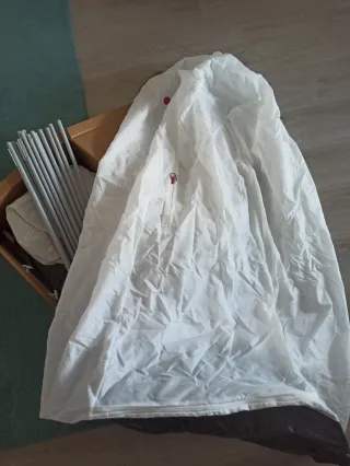 Armario de tela VUKU blanco nuevo