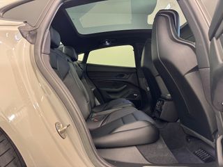 Porsche Taycan 4S 530cv Batería Plus 571cv