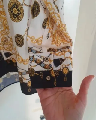 Blusa Zara Estampada tipo Versace