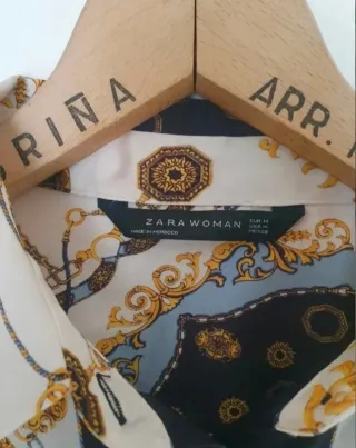 Blusa Zara Estampada tipo Versace
