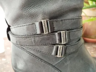 Botas altas gris oscuro