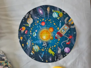Puzzle Sistema Solar Hape 102 piezas LED