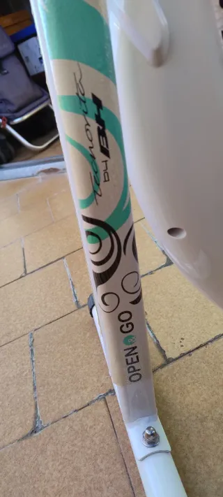 Bicicleta Estática BH, plegable y funda regalo