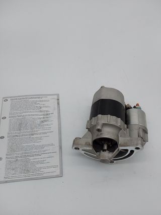 HELLA 8EA 012 526-961 Motor de arranque - 12V - 0.7kW - por ej. Peugeot 206 Hatchback (2A/C)