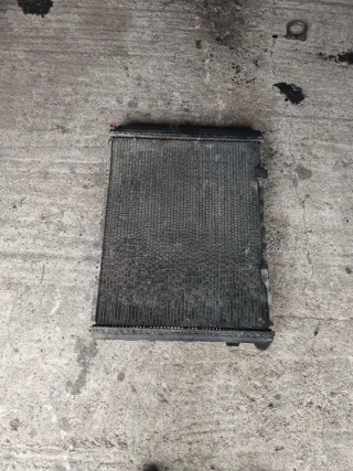 Radiador agua Mercedes Benz 300D