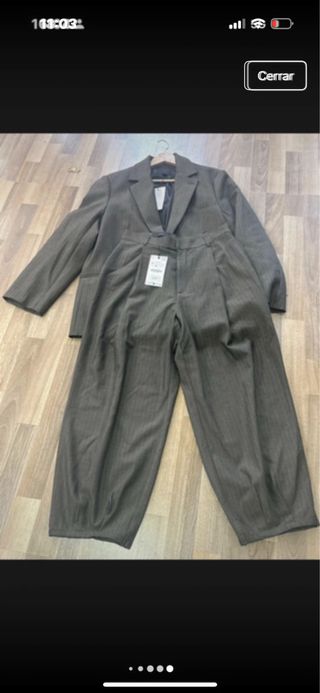 Traje Zara Americana y Pantalón Talla M-L