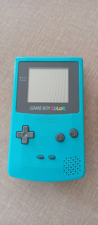 Nintendo Game Boy Color Azul con juego de Tarzán