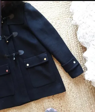 Trenka Zara Mujer Negra con Capucha y Pelo