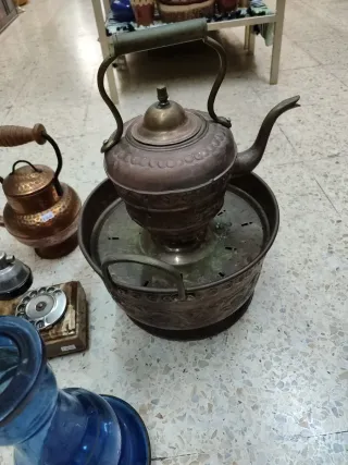 Lote de antigüedades: telefono, teiere, vaso