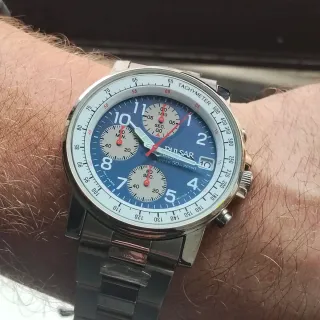 Reloj Pulsar Cronógrafo Azul y Plateado