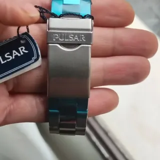 Reloj Pulsar Cronógrafo Azul y Plateado