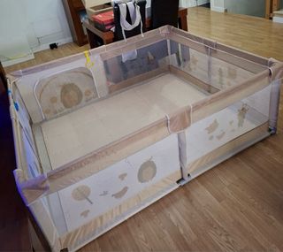 Parque infantil seguro para bebés nuevo