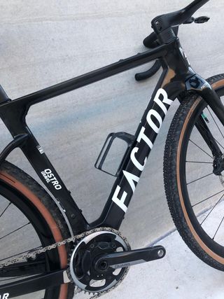 BICICLETA GRAVEL FACTOR OSTRO