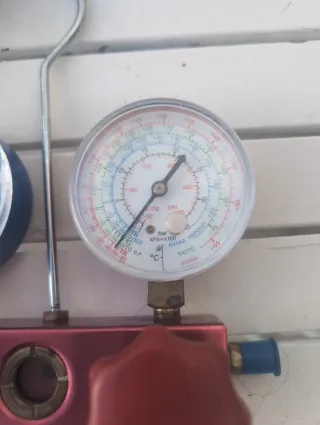 Manómetro Aire Acondicionado con Mangueras