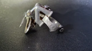 Desviador delantero Zeus