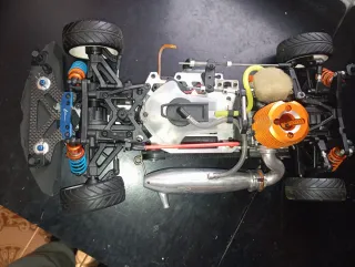 Coche RC 1/10 Nitro Gasolina Team Magic