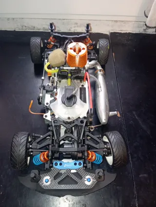 Coche RC 1/10 Nitro Gasolina Team Magic