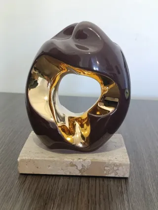 Escultura "El abrazo" Torres Guardia