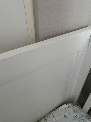 Cuna de bebé con ruedas