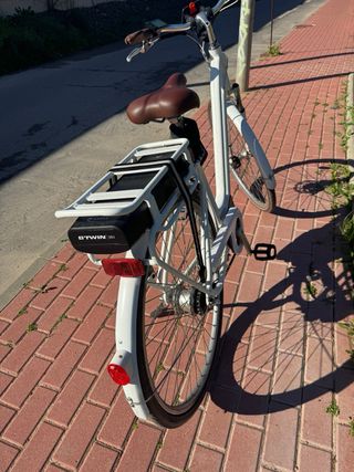 Bicicleta Eléctrica Blanca