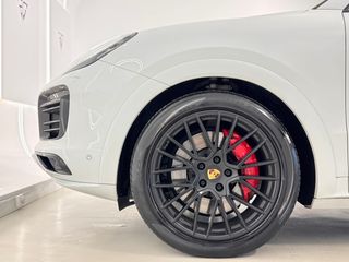 Porsche Cayenne Coupe GTS 4.0 V8 460cv