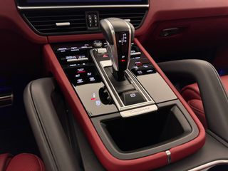 Porsche Cayenne Coupe GTS 4.0 V8 460cv