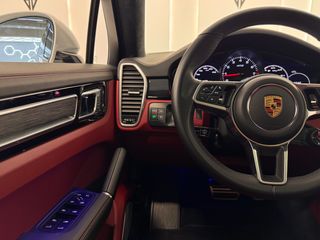 Porsche Cayenne Coupe GTS 4.0 V8 460cv