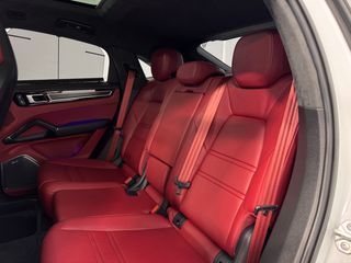 Porsche Cayenne Coupe GTS 4.0 V8 460cv