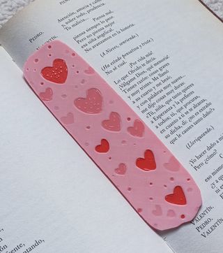 Set 3 Marcapáginas 3D "Susurros de Corazón"