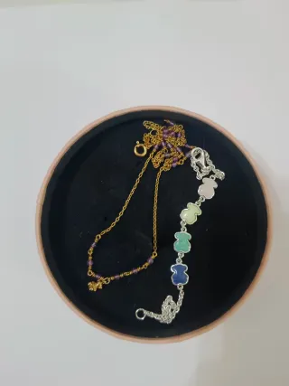 Pulsera y colgante Tous.