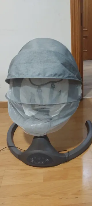 Hamaca bebé eléctrica gris