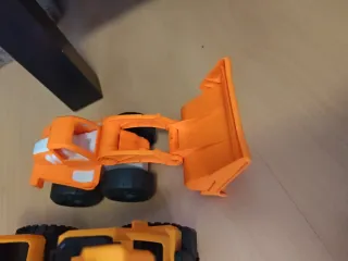 Lote de 4 camiones de juguete