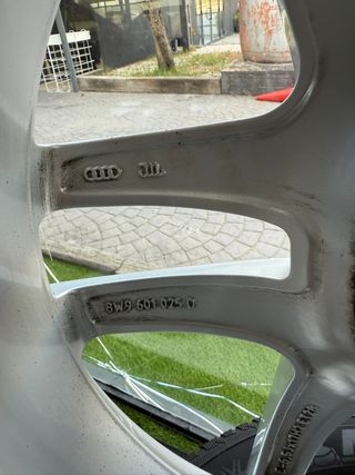 4 Llantas Audi con Neumáticos Michelin INVIERNO