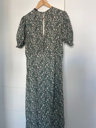 Vestido Zara flores verde talla L