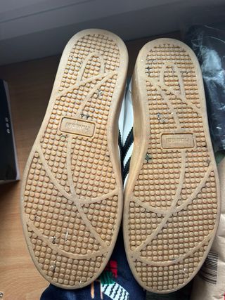 Zapatillas Hummel blancas y negras