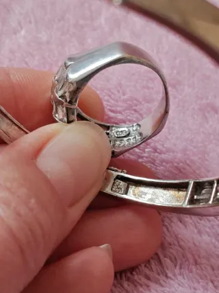 Brazalete y anillo plata con pedrería